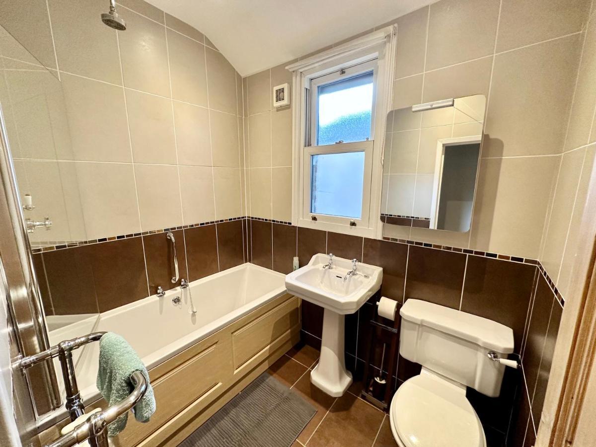 Holiday home Riverside House - With Parking *